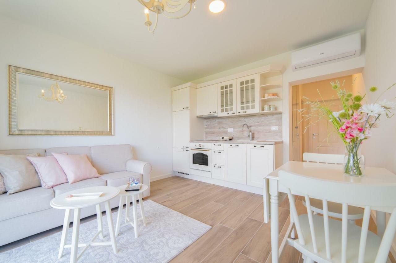 Mary Ann Apartment 2 ツァヴタット エクステリア 写真